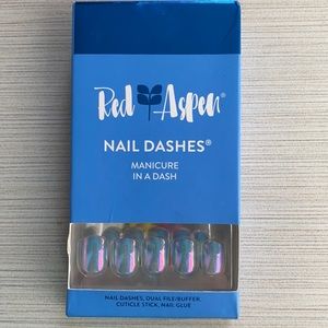Red Aspen Nail Dashes - Anne Claire’s Aquamarine Cruiser